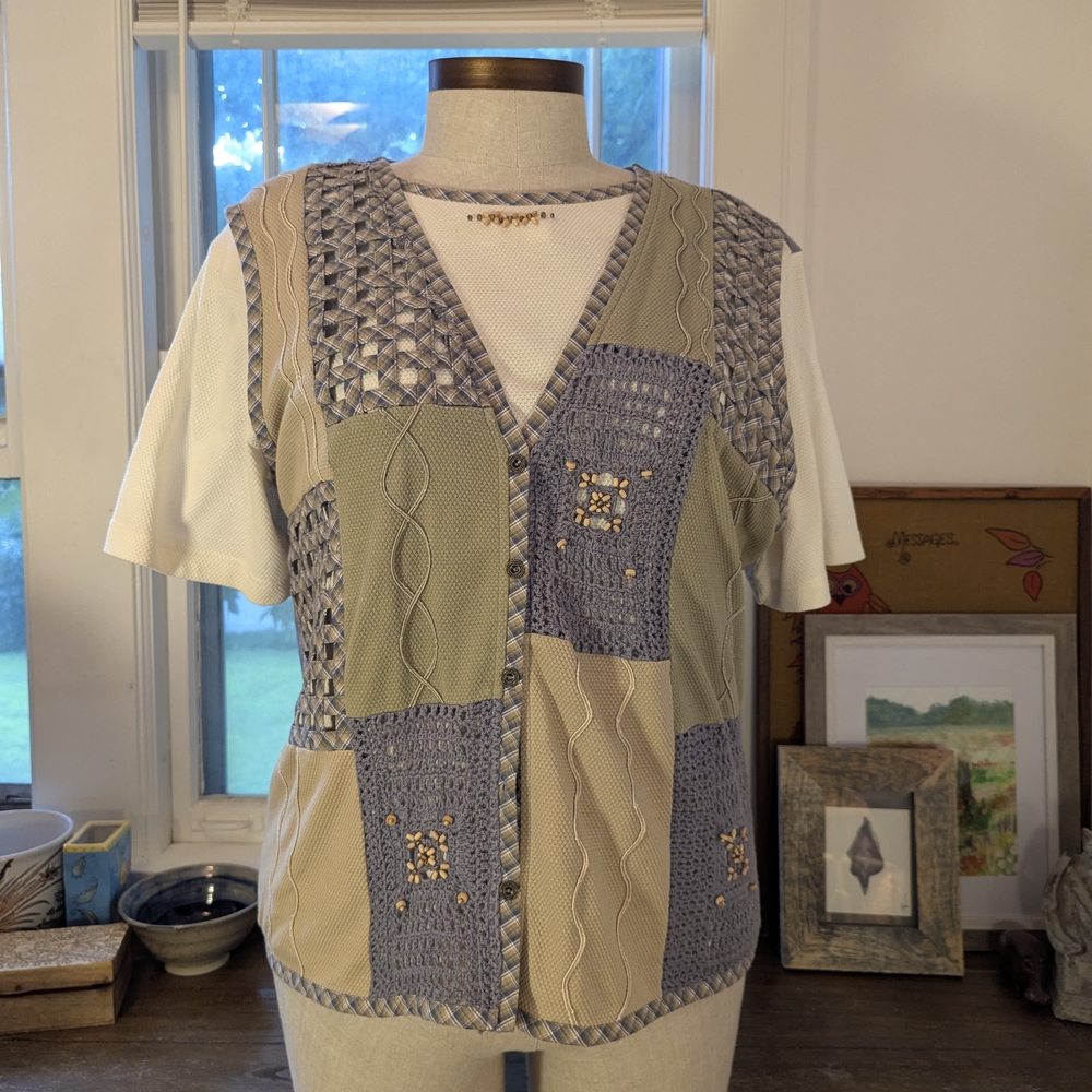 Alfred Dunner Gray and Tan Graphic T-Shirt